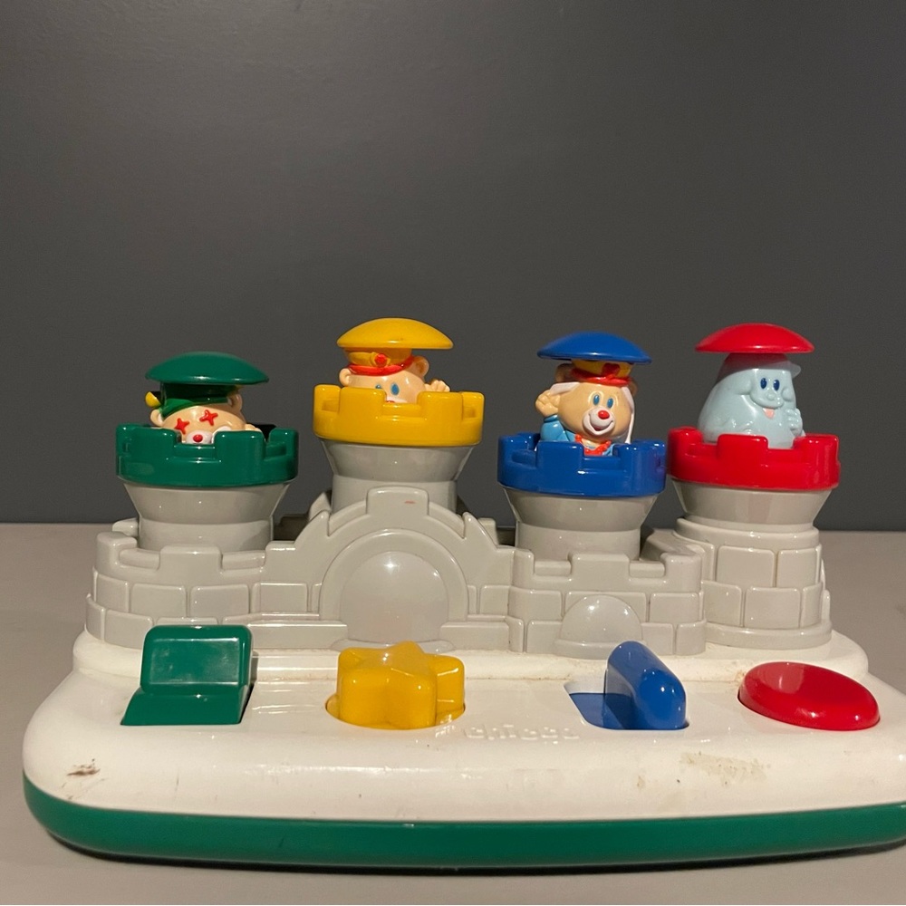Chicco pop up castle toy Extremely Rare